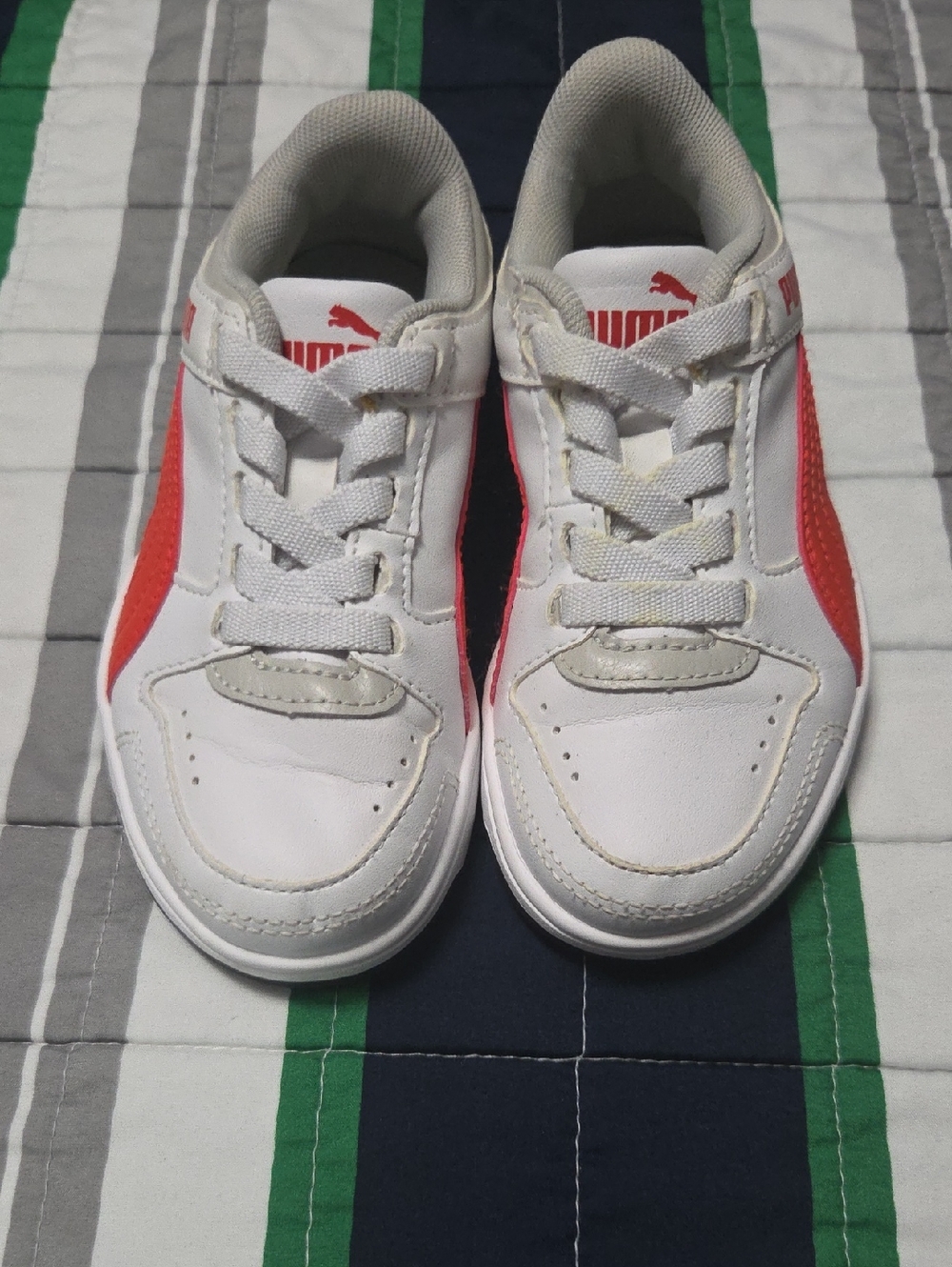 Puma Kids White Sneakers with Red Side Stripe